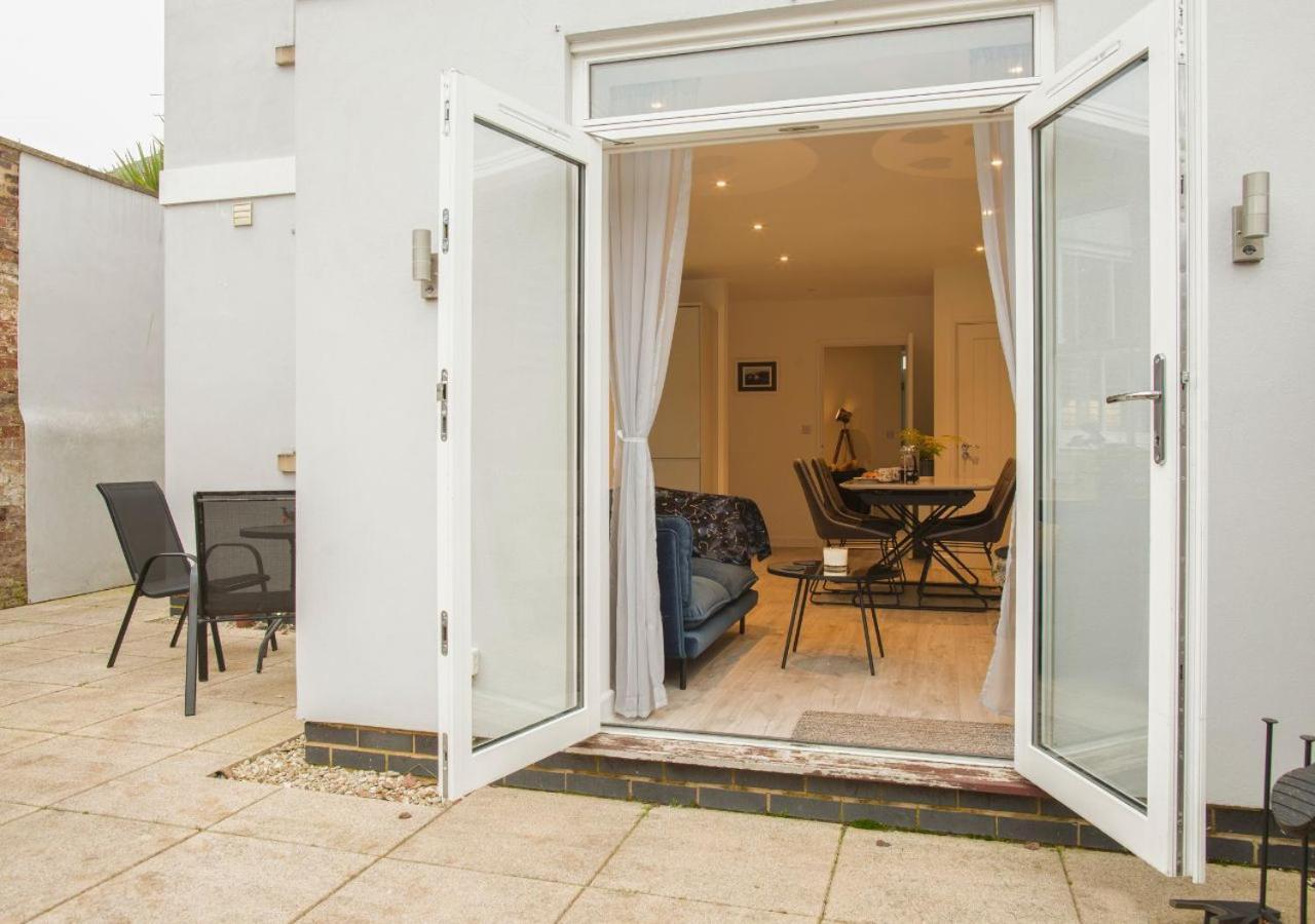 Villa Stunning 2 Bed With Private Patio And Free Parking Cheltenham Exterior foto