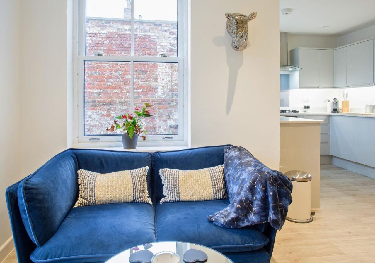Villa Stunning 2 Bed With Private Patio And Free Parking Cheltenham Exterior foto